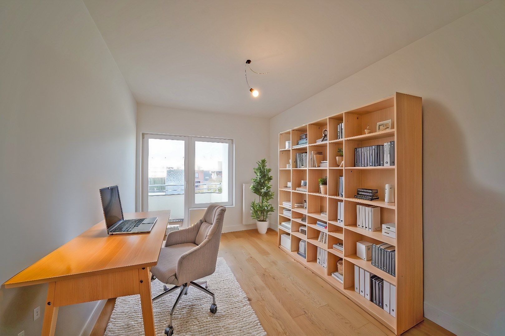 Prachtig vernieuwd 2-slaapkamerappartement centrum Oostende foto 9