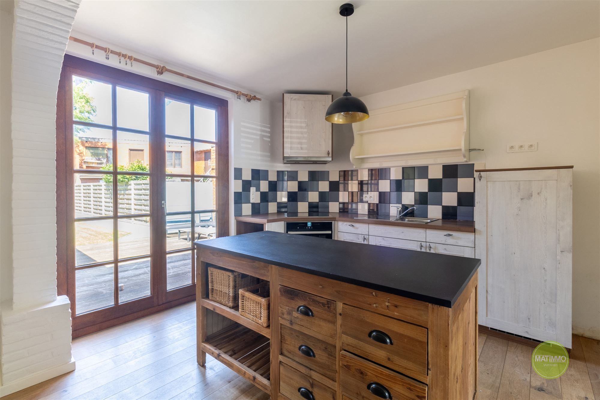 Instapklare gezinswoning met zonnige tuin in Mol-Gompel foto 7