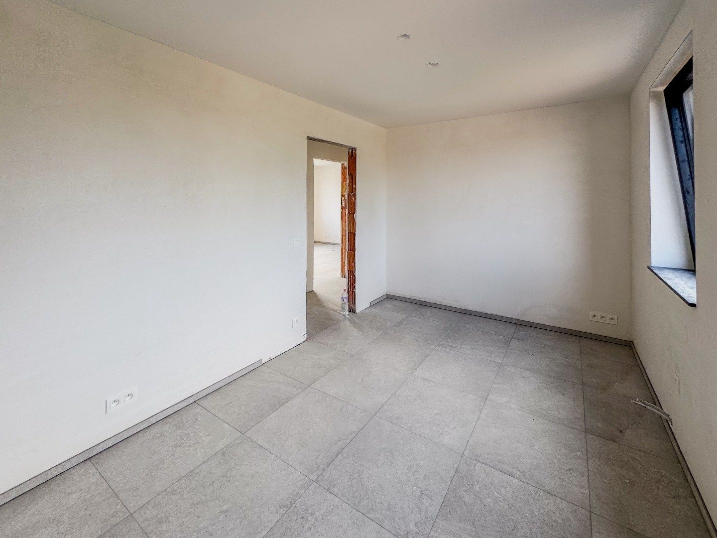 Energiezuinige nieuwbouwwoning met 3 slaapkamers, ruime garage en tuin. foto 19