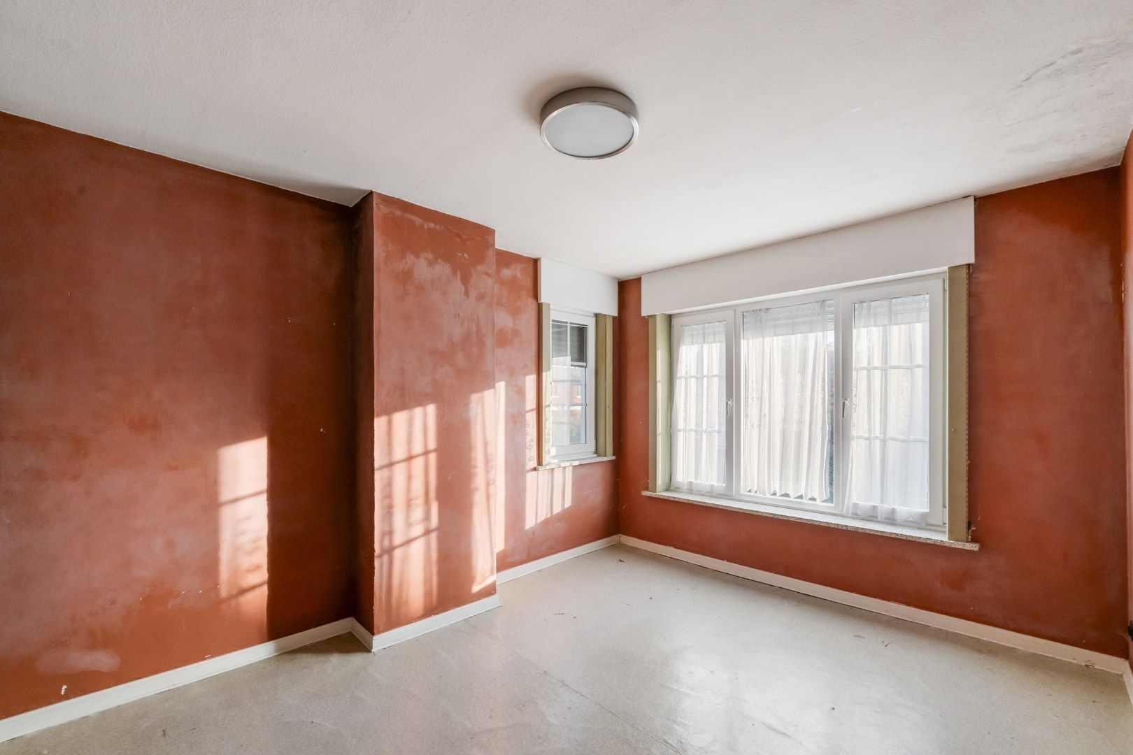 Charmante halfopen bebouwing met tuin, garage en oprit in Dadizele-centrum foto 10