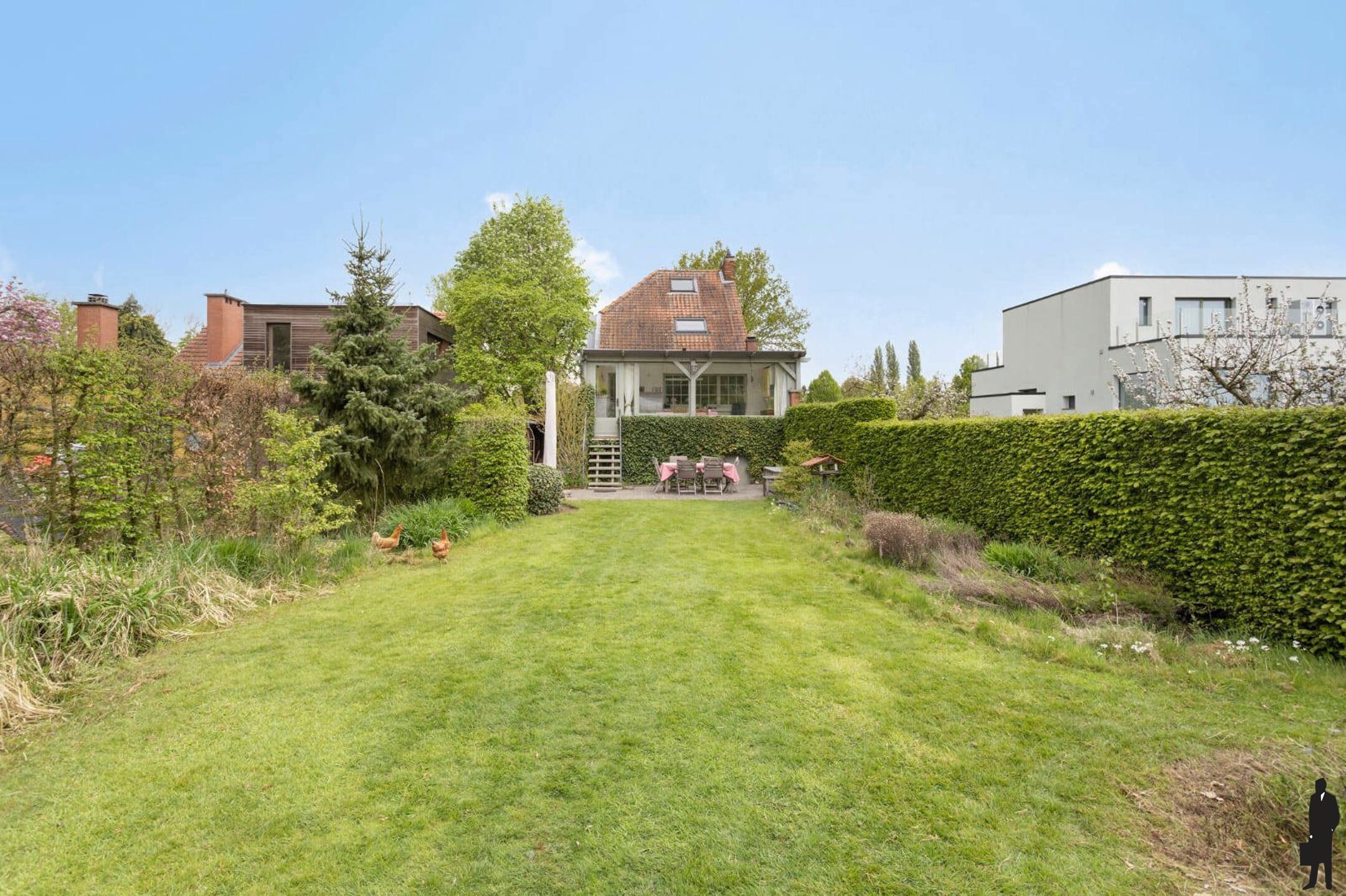 HOB op fantastische tuin in doodlopende straat (ca. 2343 m²) foto 22