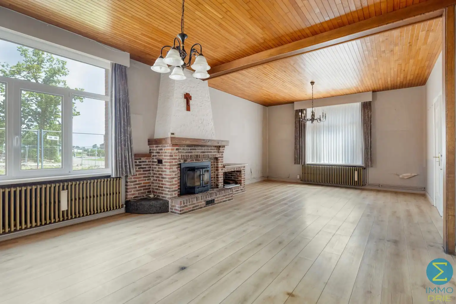 Nabij groene omgeving gelegen te renoveren woning op 567m² foto 6