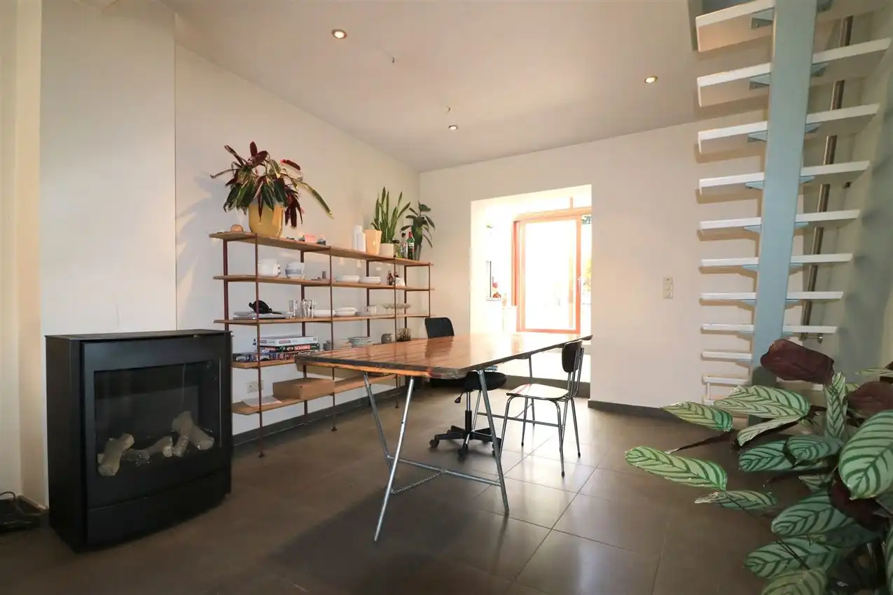 Stadswoning met 3 slpk., toffe keuken en binnenplaats   foto 10