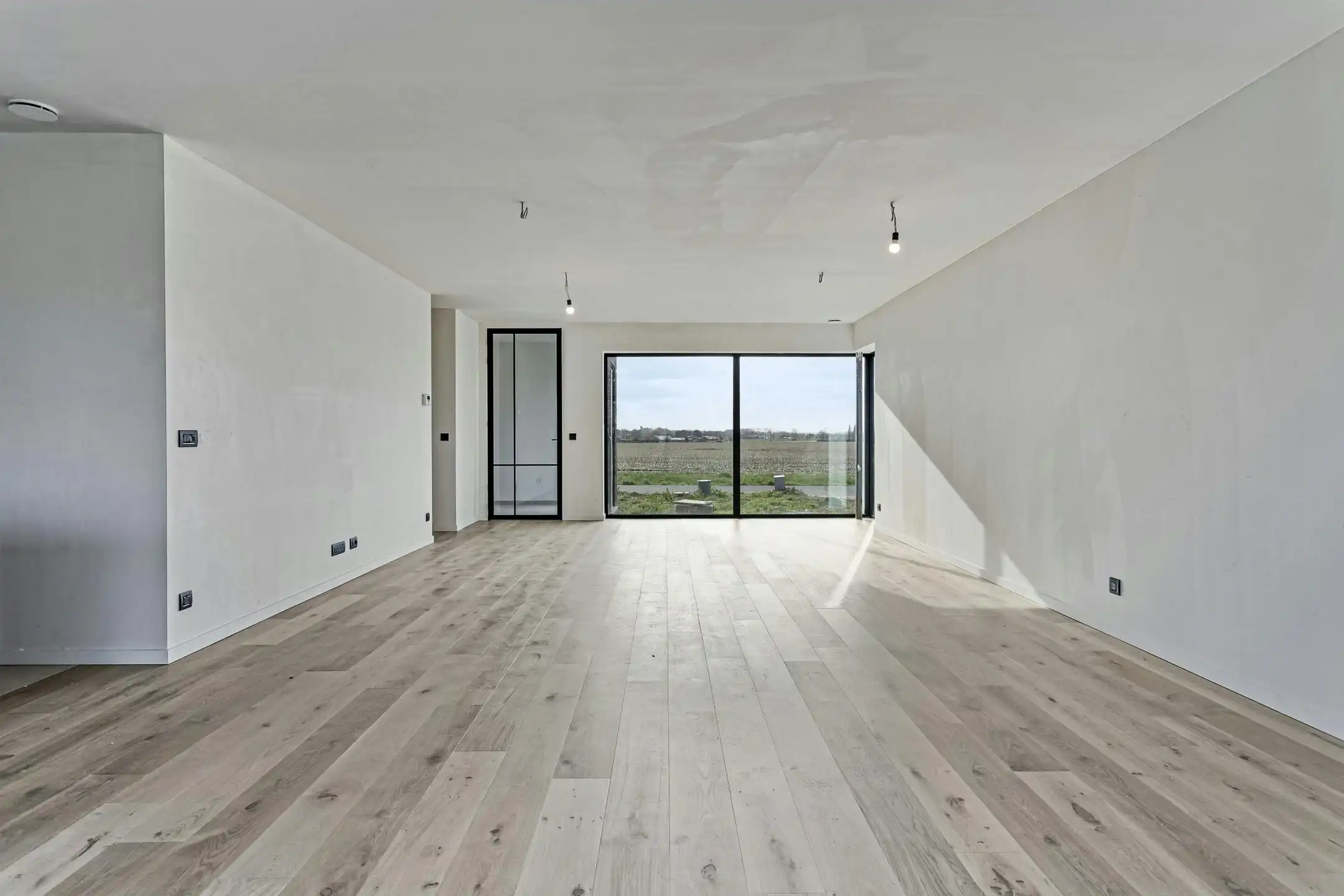 Nieuwbouwwoning te koop in Vinkt foto {{pictureIndex}}