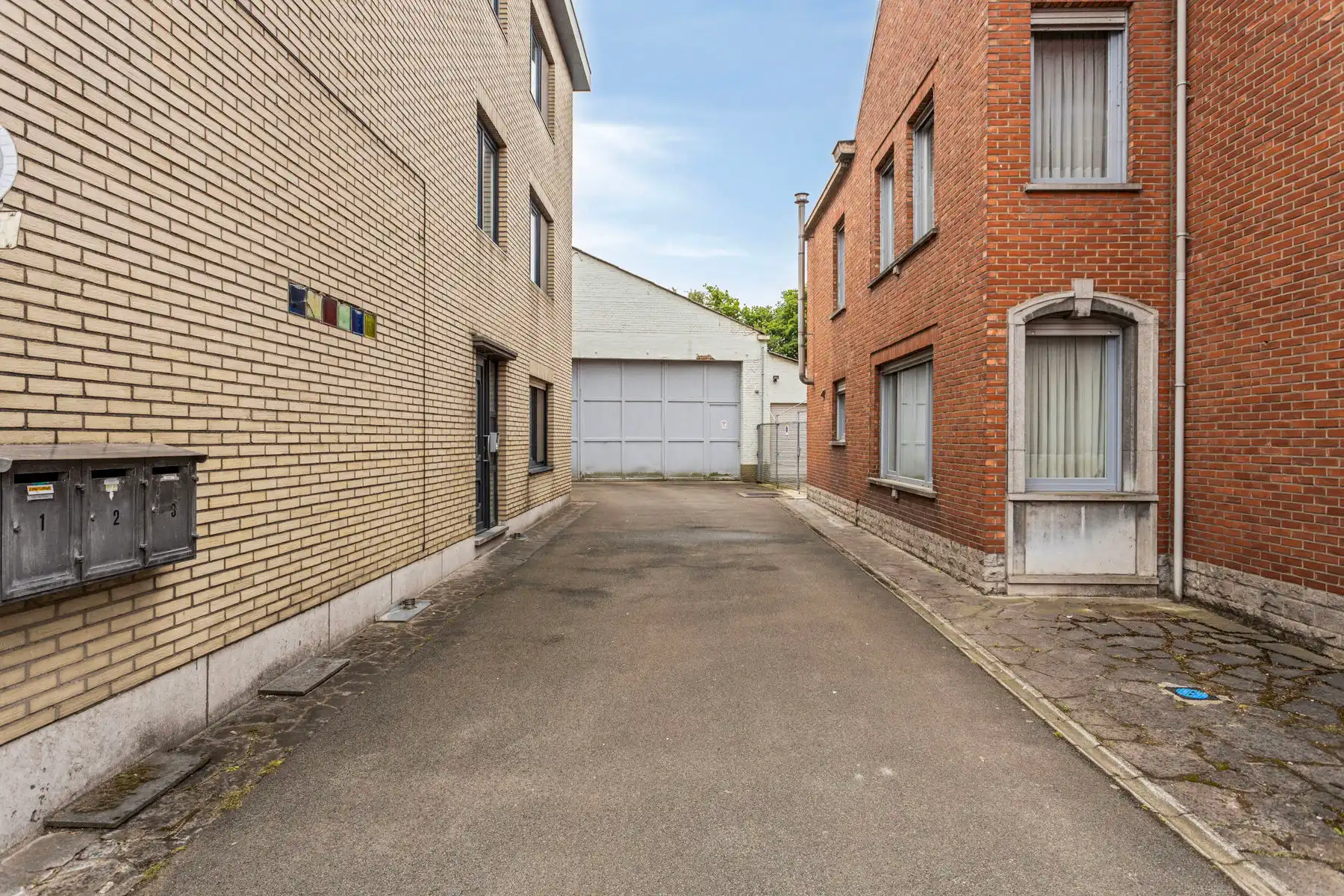 Solide woonst met vergunde loods 450 m2 + atelier (65 m²)  foto 6