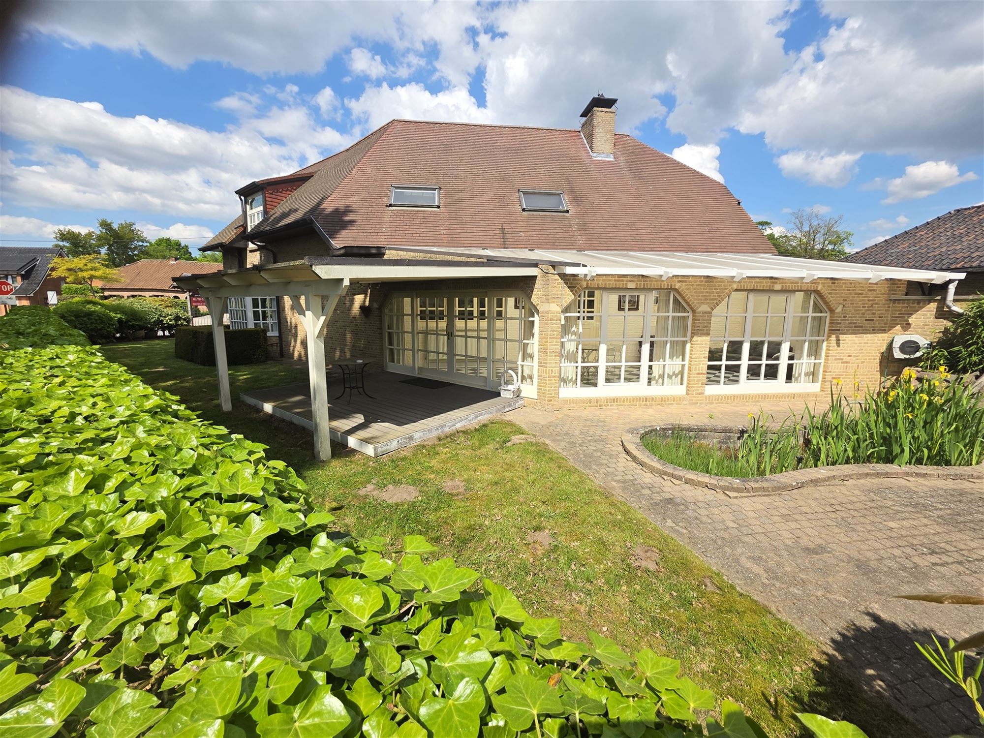 Karaktervolle villa met  4 slaapkamers  foto 4