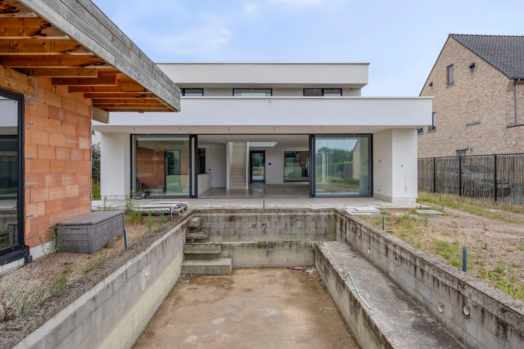 Moderne nieuwbouw villa met strak design ZONDER BTW  – nog verder af te werken naar eigen smaak! foto 46