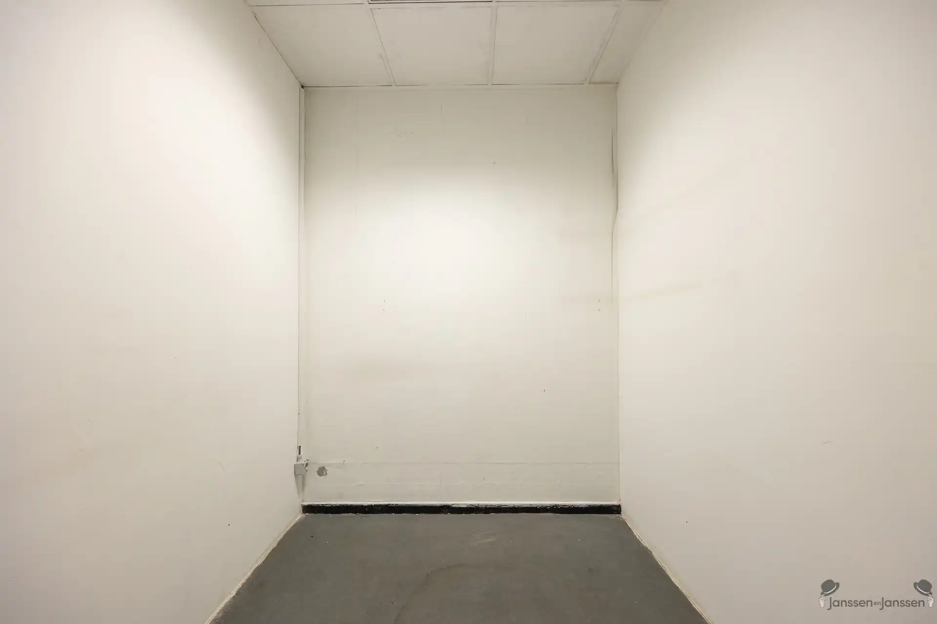 Polyvalente handelsruimte met veel mogelijkheden op toplocatie! foto 5