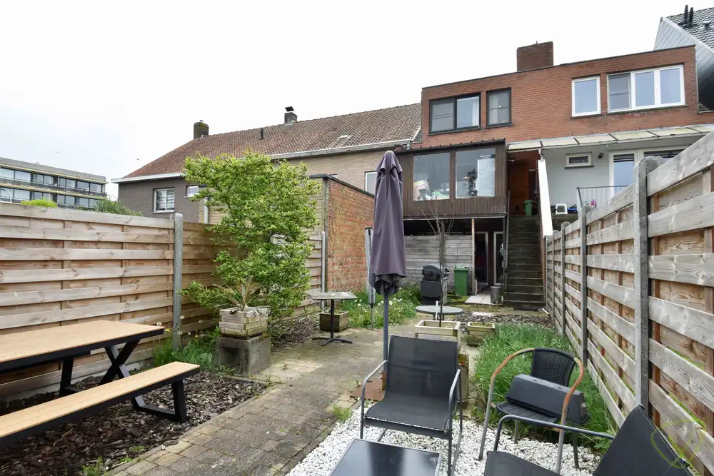 Centraal gelegen duplex appartement. foto 12