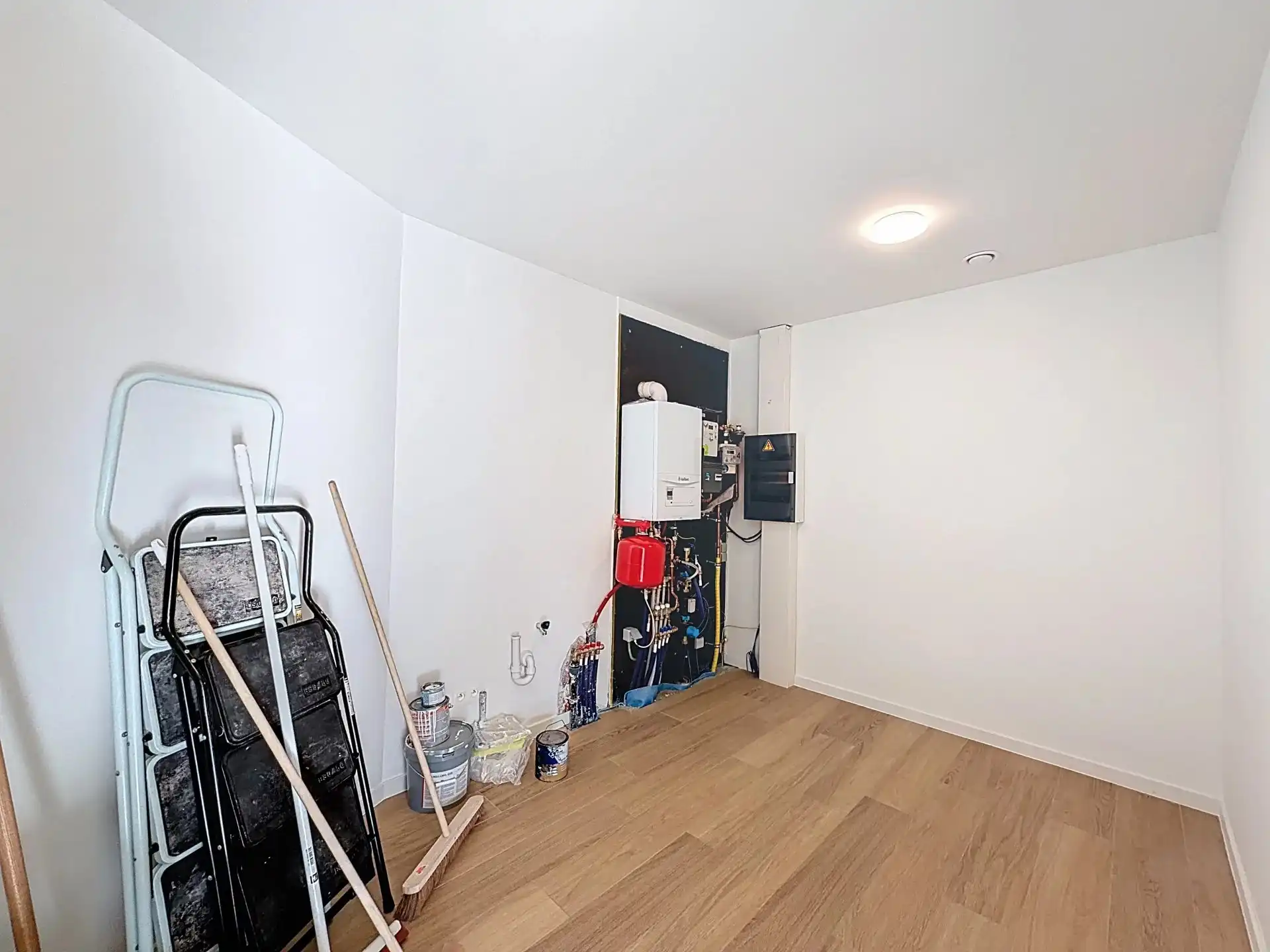 Energiezuinige nieuwbouw woning met 3 slaapkamers en 2 badkamers en omheinde tuin foto 7