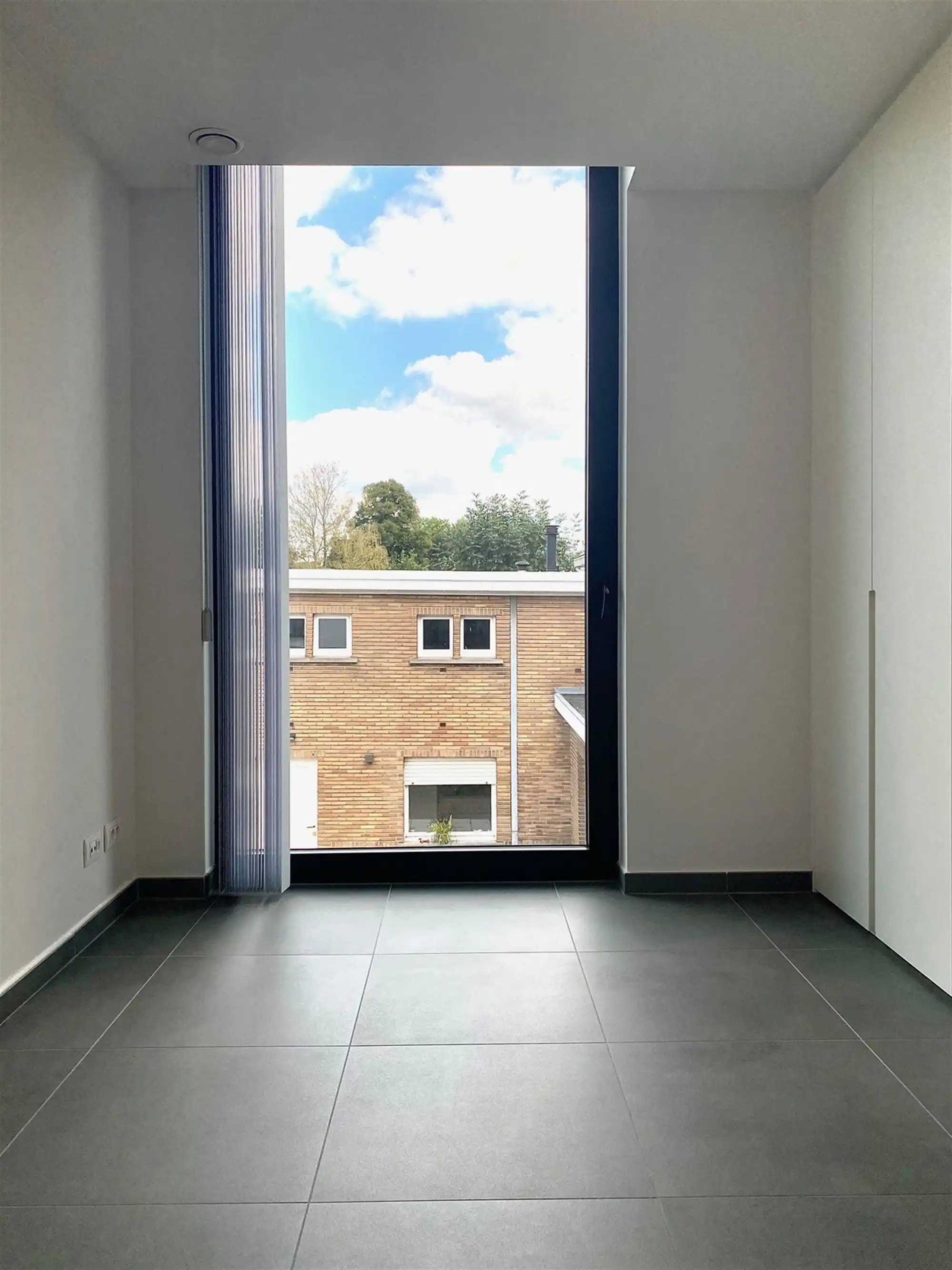 Instapklaar APPARTEMENT (1ste verdieping) met 2 slaapkamers, ruime terrassen (2), garage  & autostaanplaats  foto 18