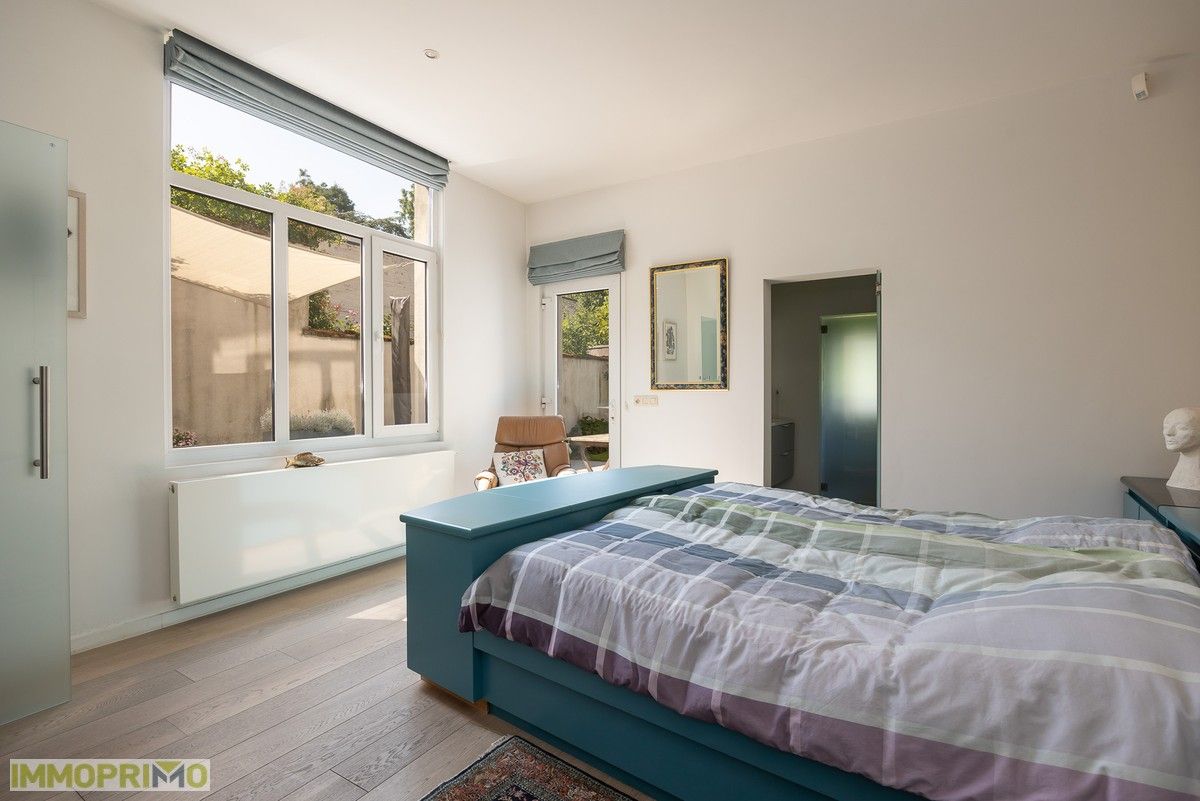 Ruim en stijlvol 1-slaapkamerappartement met zuidtuin en terras foto 12