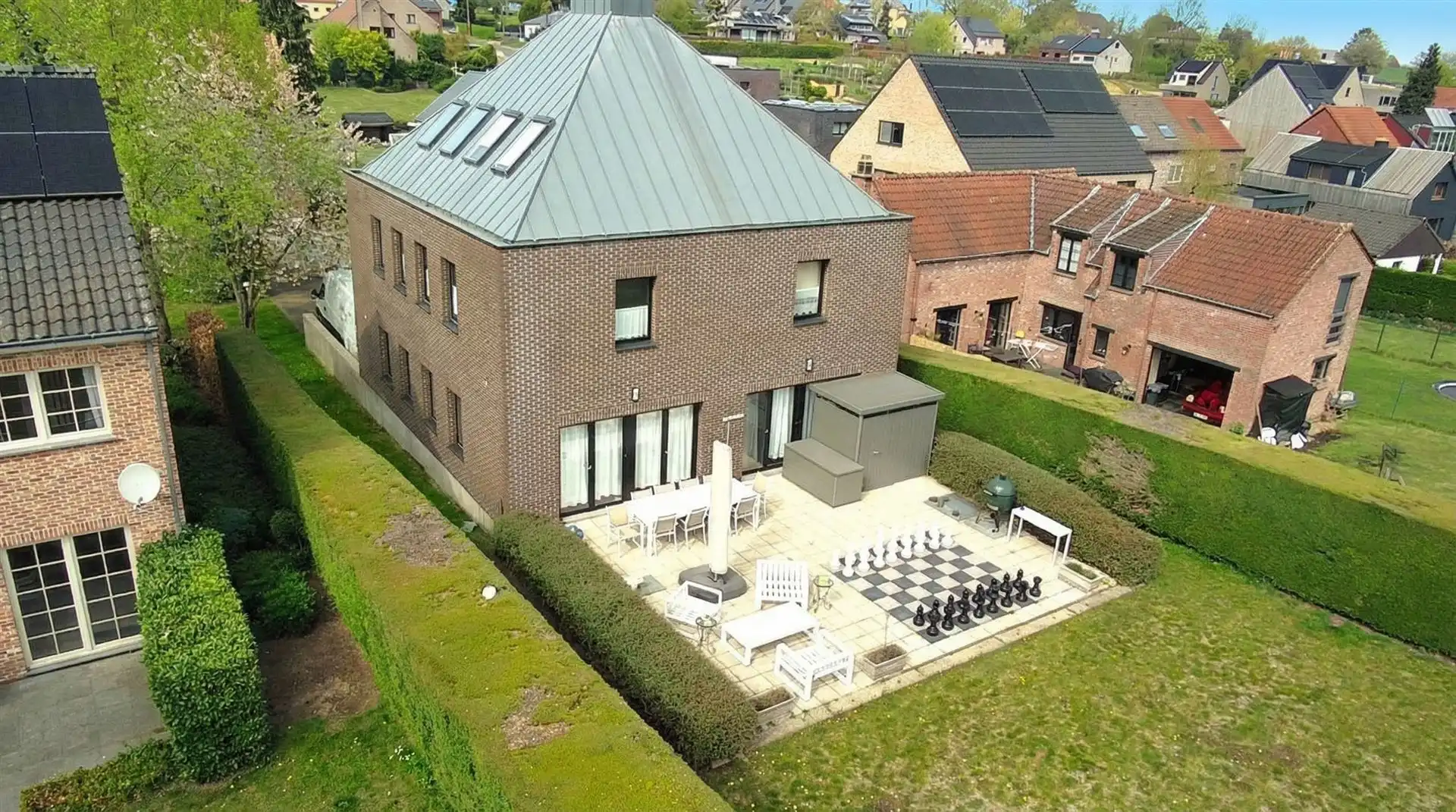 Ruime villa 6 slpks, 2 bureaus, 5 badkamers op +/-17are foto 15