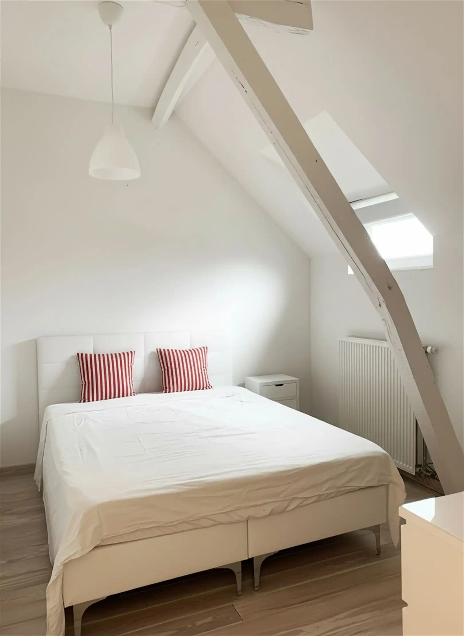 Charmante woning te huur in Kluisbergen foto 14