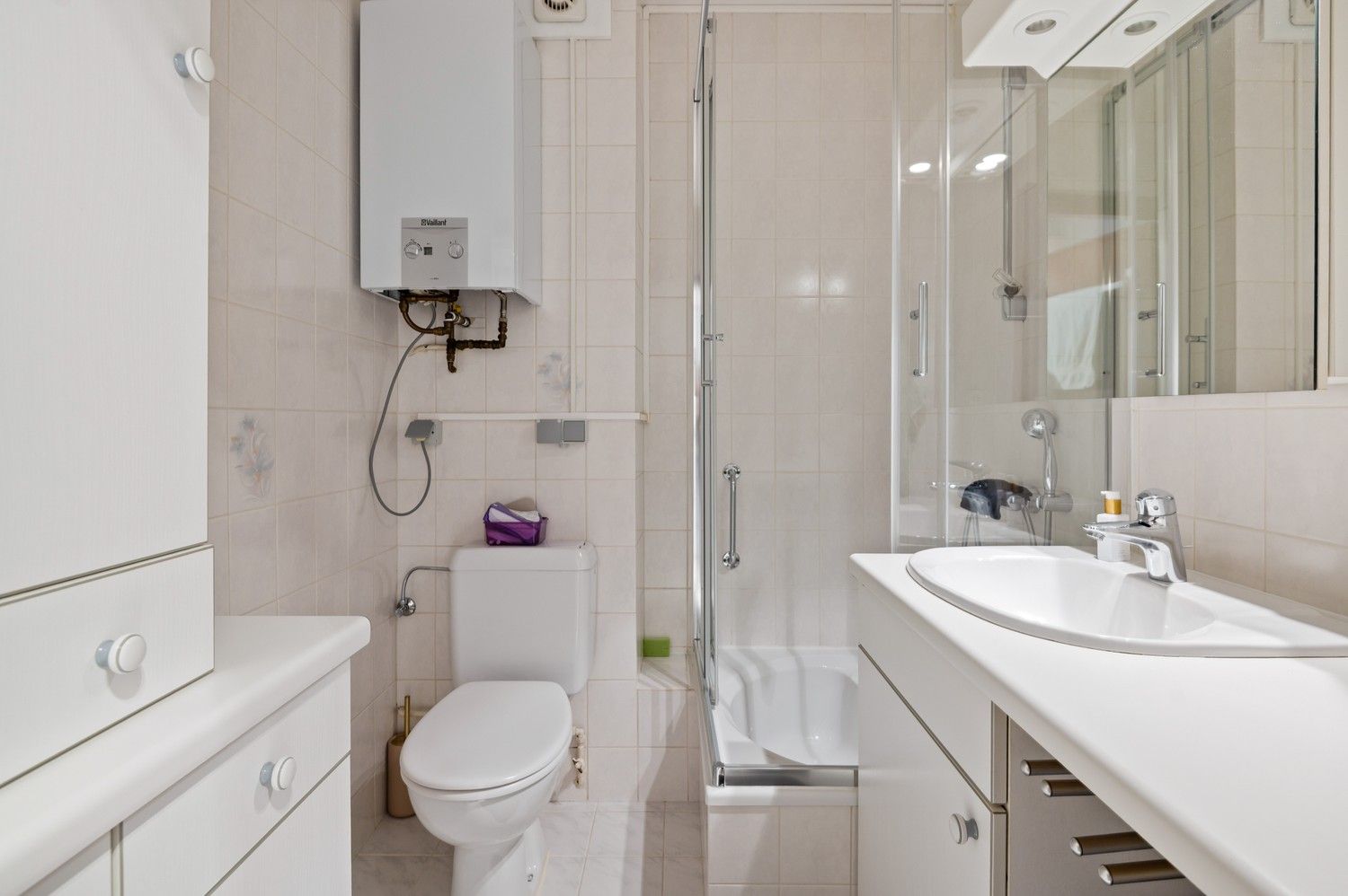 Instapklaar appartement in de Zwarte-Arend! foto 9
