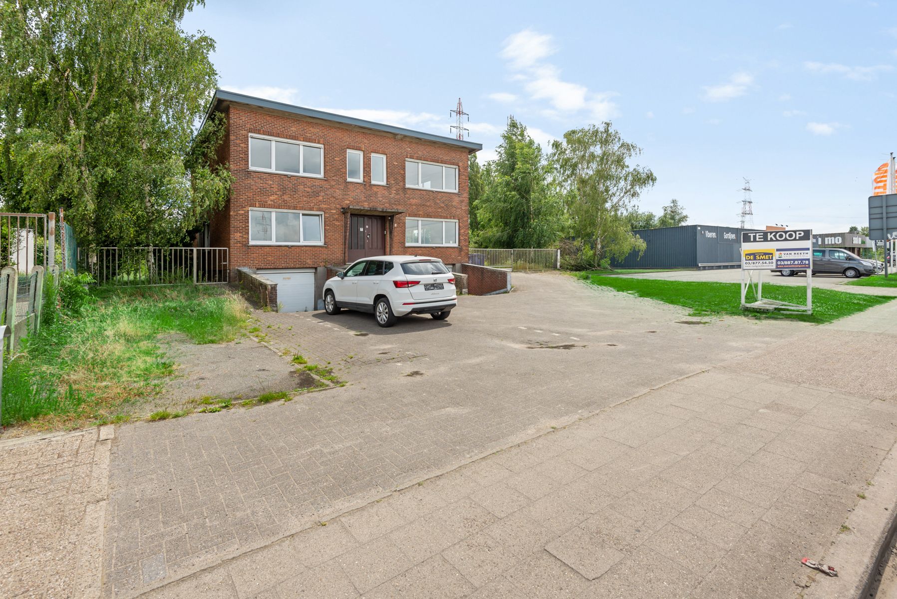 Commercieel pand met 1.733 m² grond foto 1