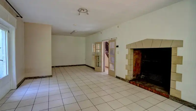 Te renoveren charmant landhuis van 235m² + dubbele garage op 15 are foto 5