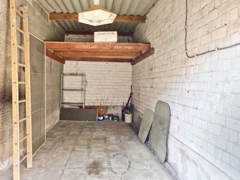 Lichtrijk twee-slaapkamer appartement inclusief garage in hartje Beveren foto 10