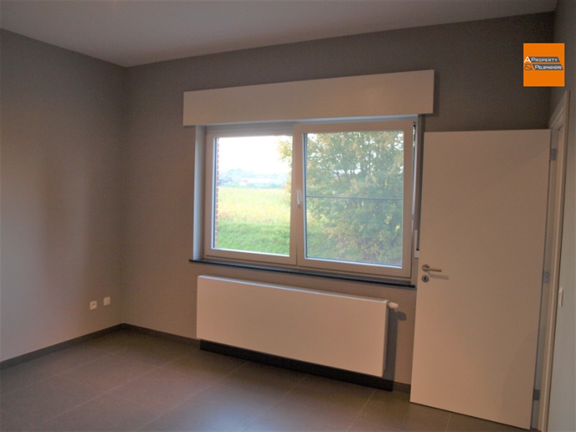 Instapklare, volledig gerenoveerde woning in groene en landelijke omgeving foto 6