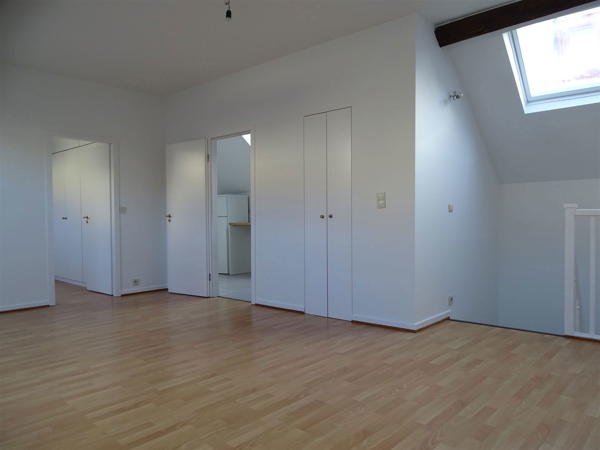 Ideaal gelegen appartement met één slaapkamer! foto {{pictureIndex}}