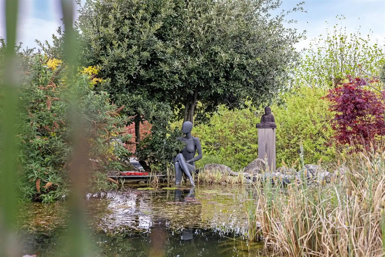 Exclusieve Villa met Luxe afwerking en idyllische tuin. foto 51