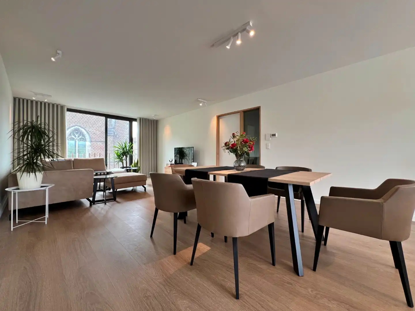 🏡 Instapklaar appartement met 3 slaapkamers in Lovendegem foto 5