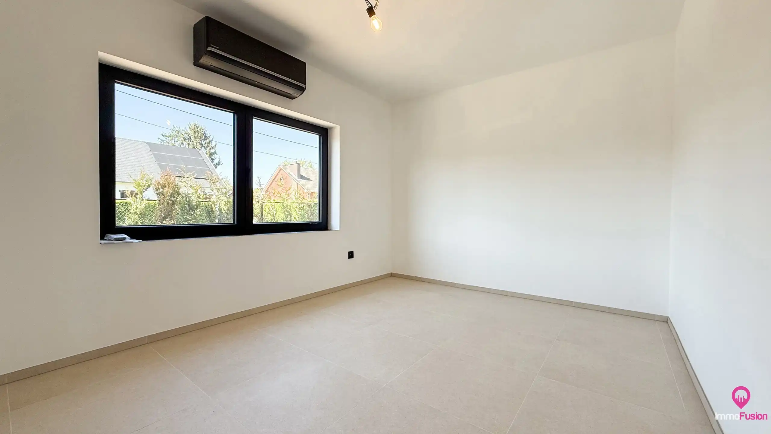 Totaalgerenoveerde, instapklare woning met 3 slpks te Zolder foto 38