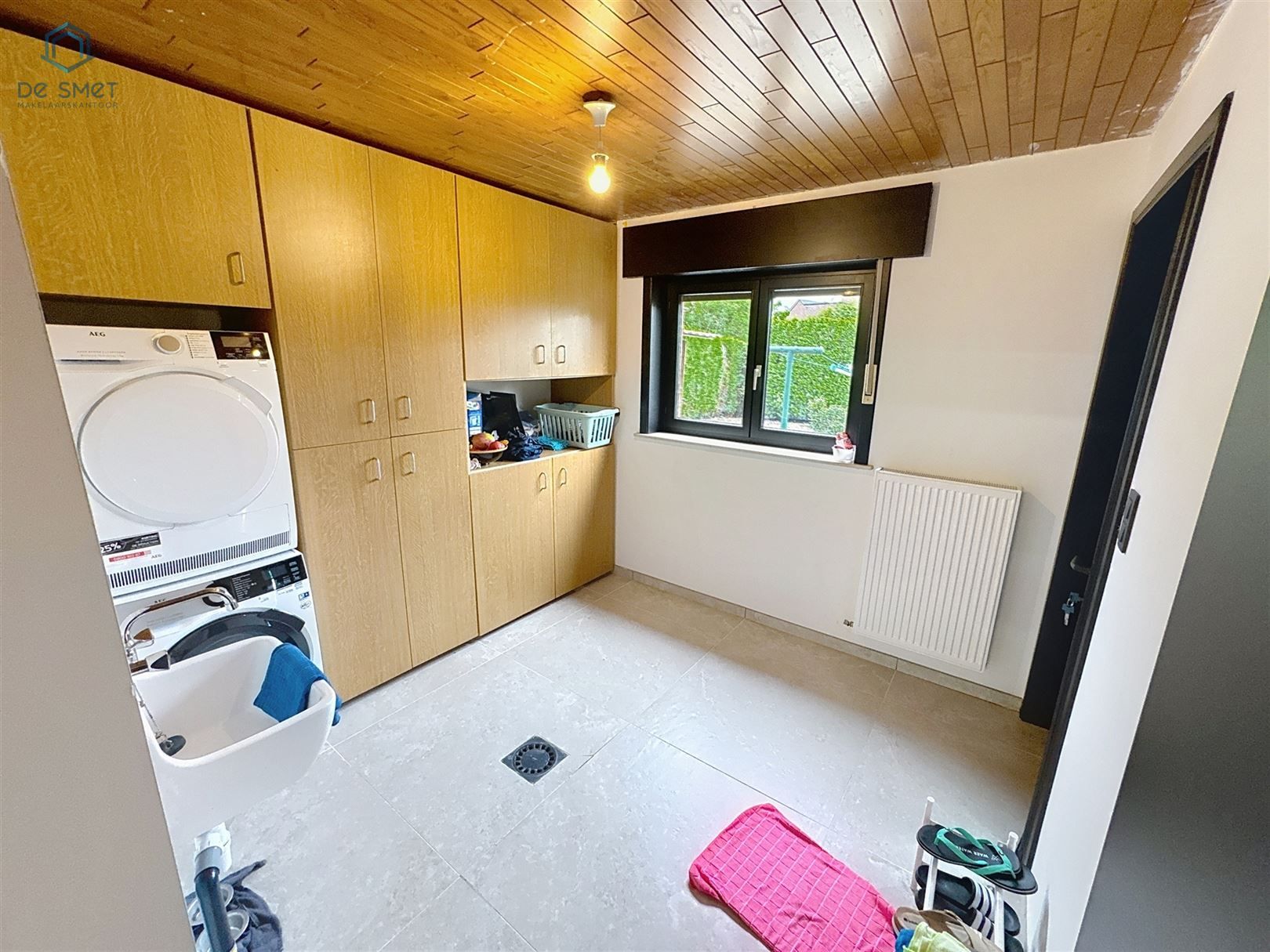 Prachtig gerenoveerde villa met 4 slaapkamers, garage en zwembad foto 28