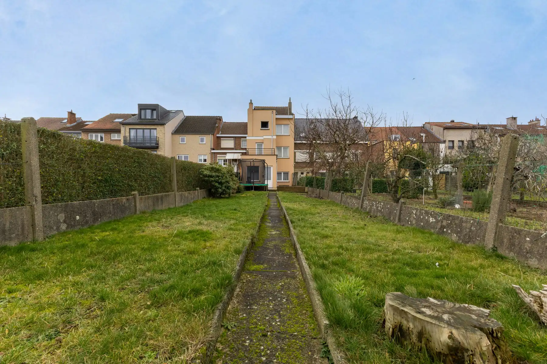 Gelijkvloers appartement met terras en tuin (+ kelder) foto 21