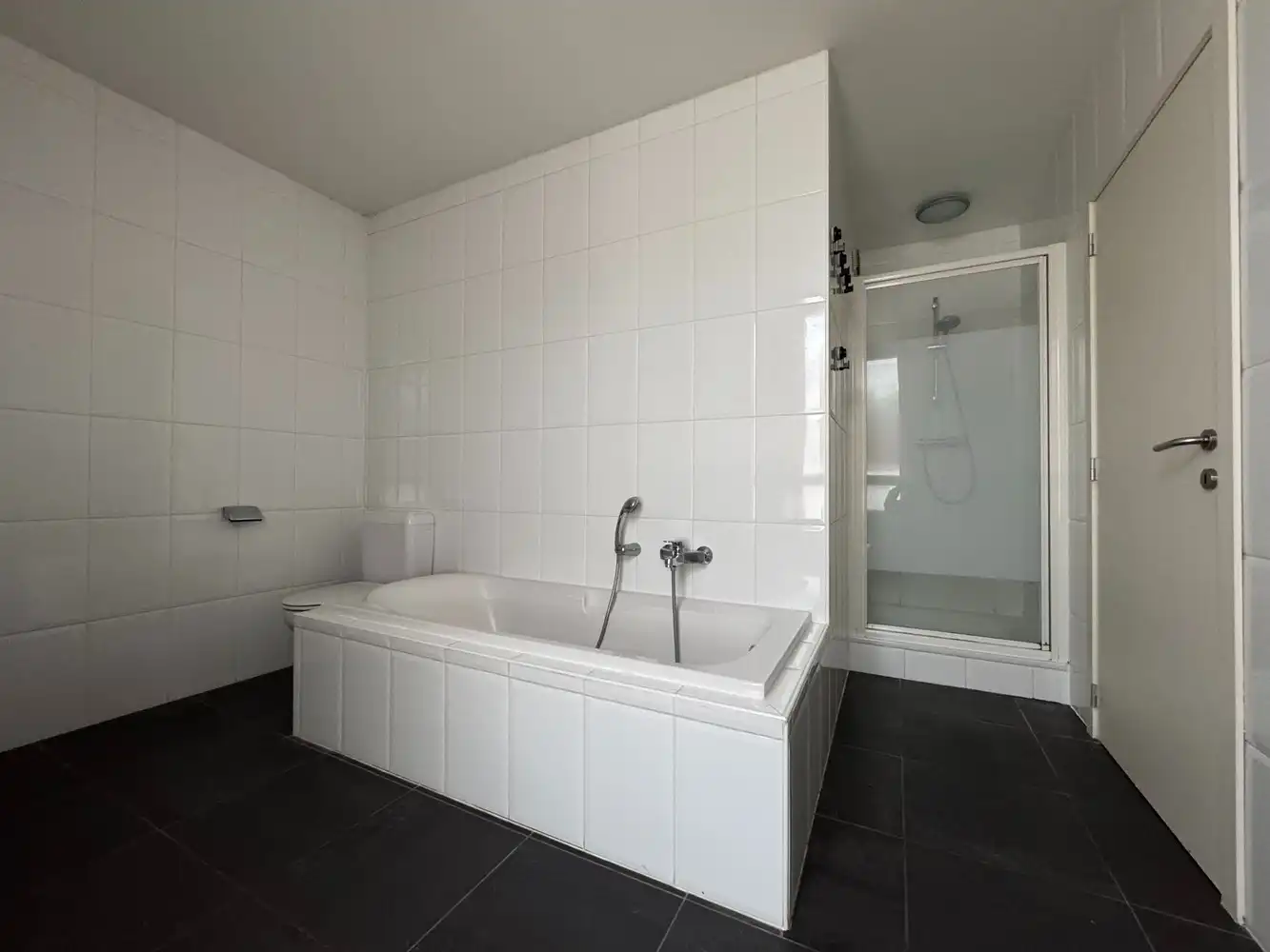 Exclusief ruim penthouse/loft in hartje Hasselt foto 17