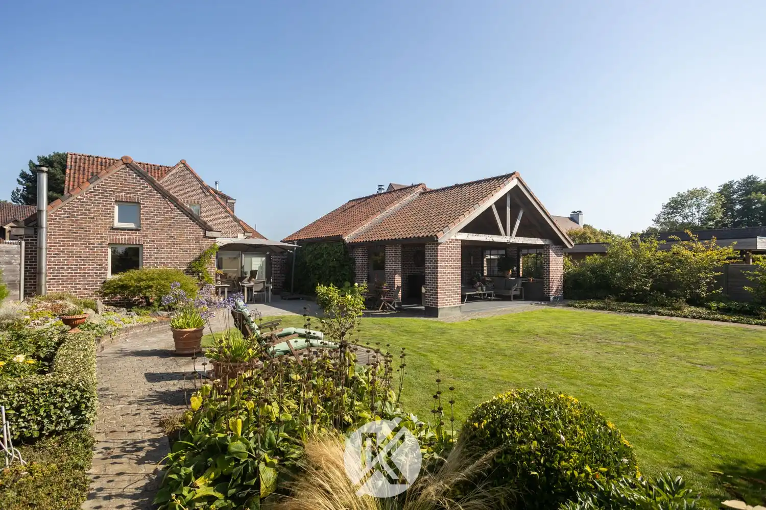 Tijdloze villa op een riant perceel foto 5