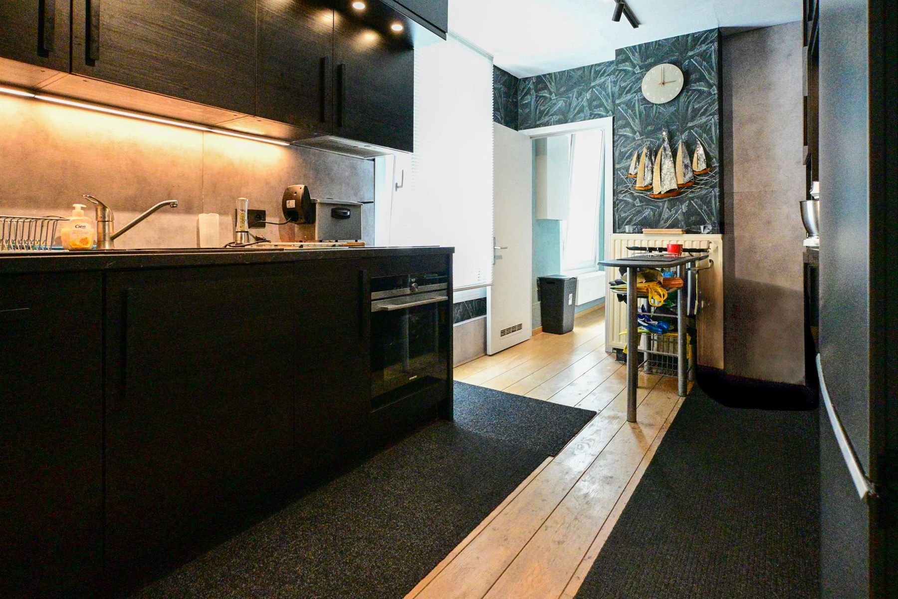 Ruim appartement op wandelafstand van het strand in Oostende foto 3