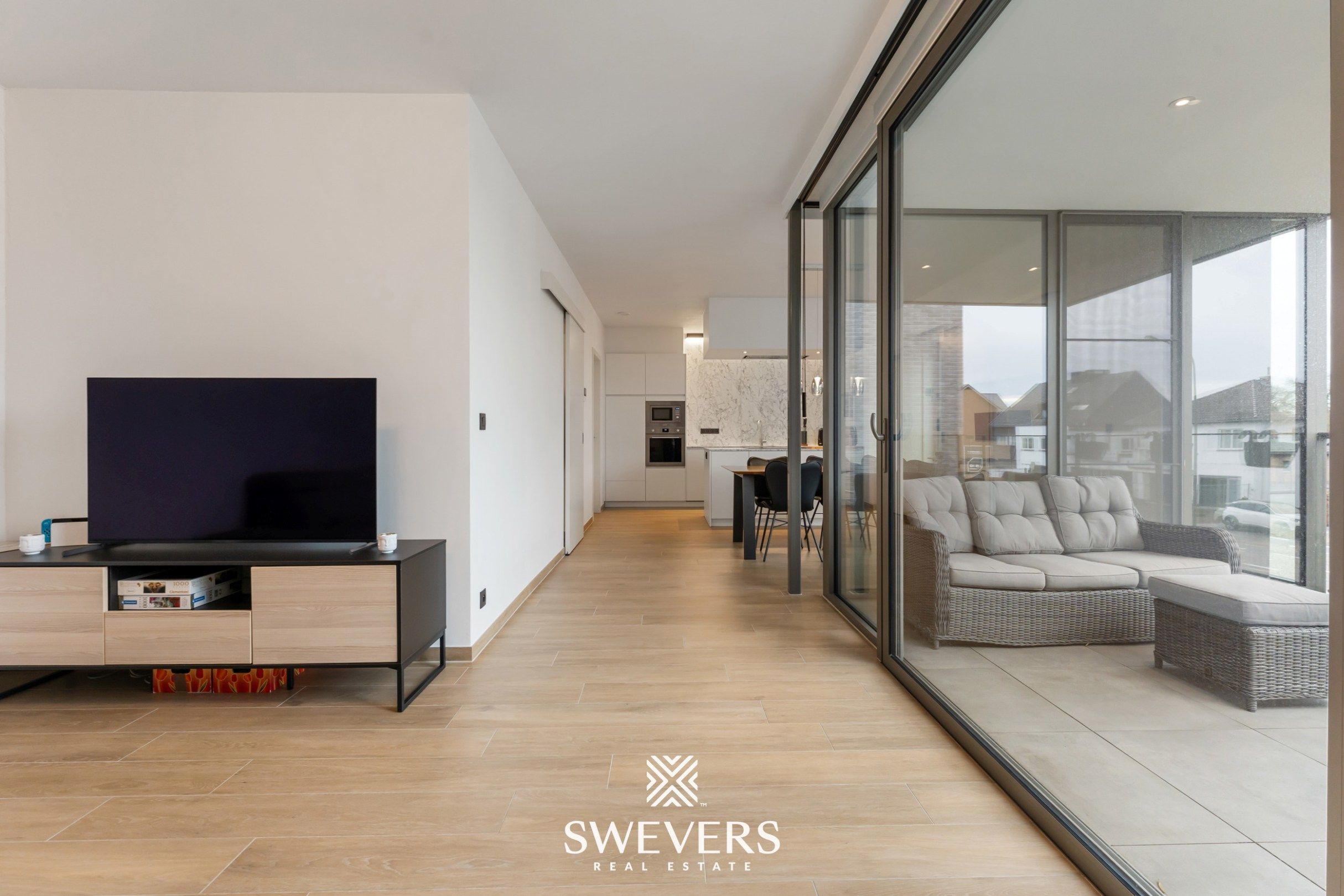 Trendy woning met 2 slpk, 2 bergingen en leuk terras (O) vlakbij centrum Zonhoven foto 7