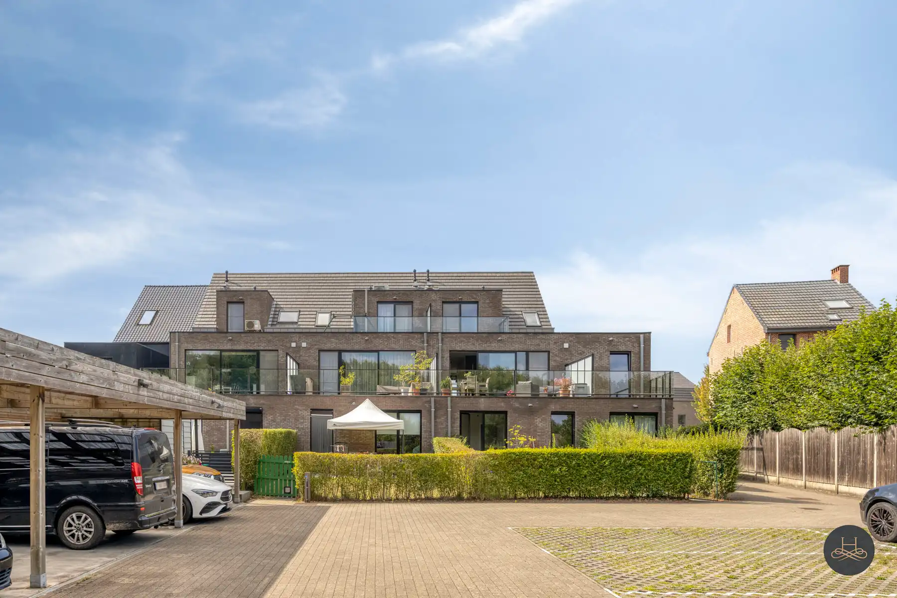 Lichtrijk duplex-appartement met prachtig terras foto 26