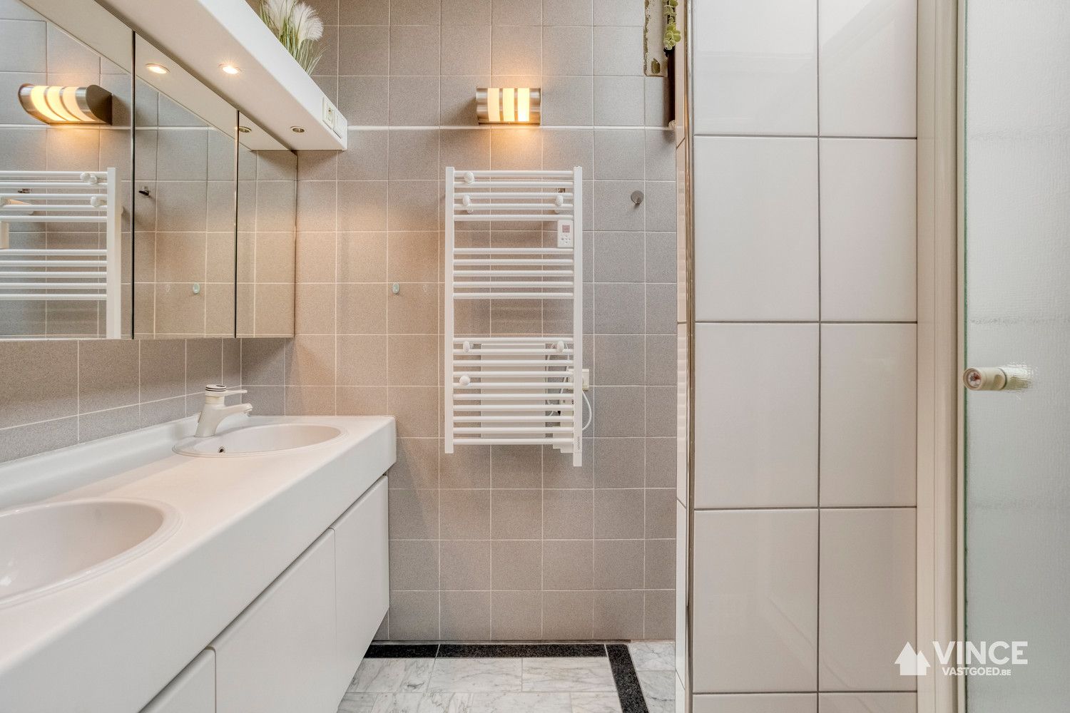 Gezellige rijwoning met tuin en garage in rustige doodlopende straat te Ekeren foto 14