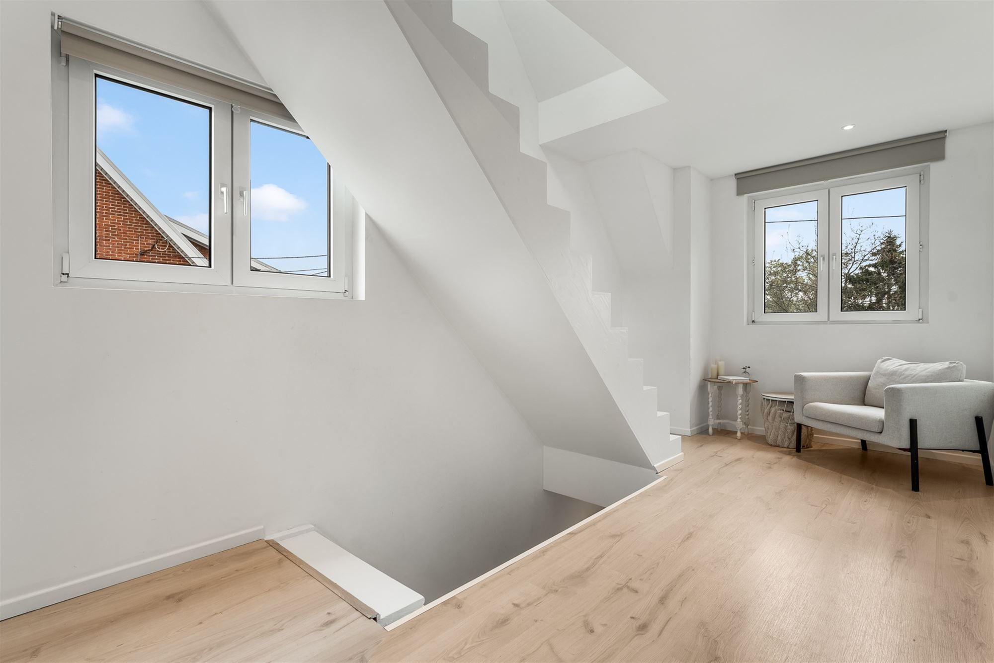 UITERST KNAPPE GERENOVEERDE WONING MET 4 SLAAPKAMERS, ZEER RUSTIG GELEGEN TE PAAL foto 21
