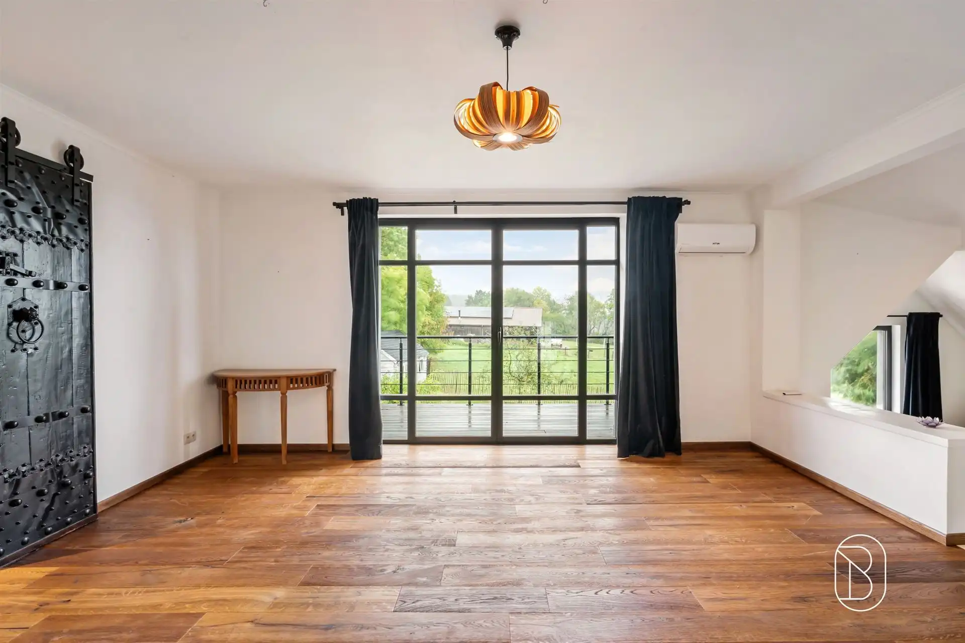Ruime karakterwoning met 4 slk, grote tuin en charme. foto 25