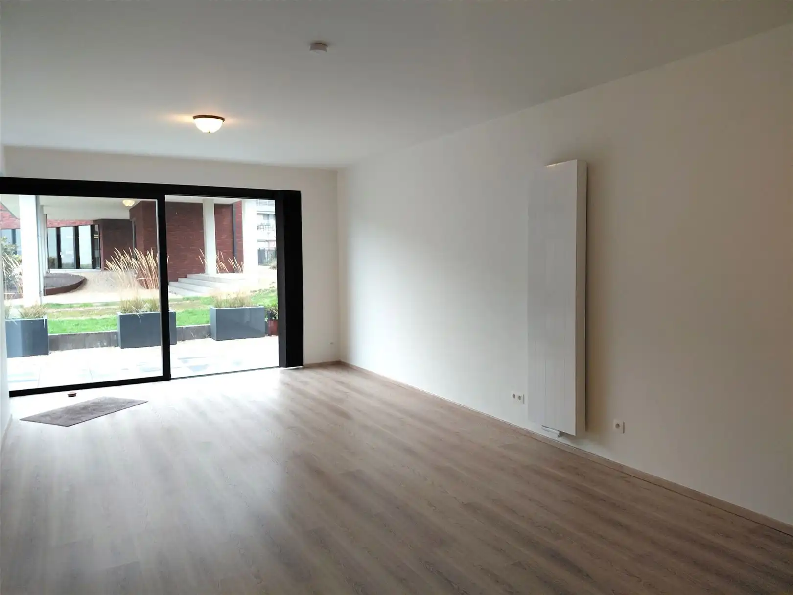 TE HUUR: Gelijkvloers appartement met 2 slaapkamers te Heusden!  foto 3