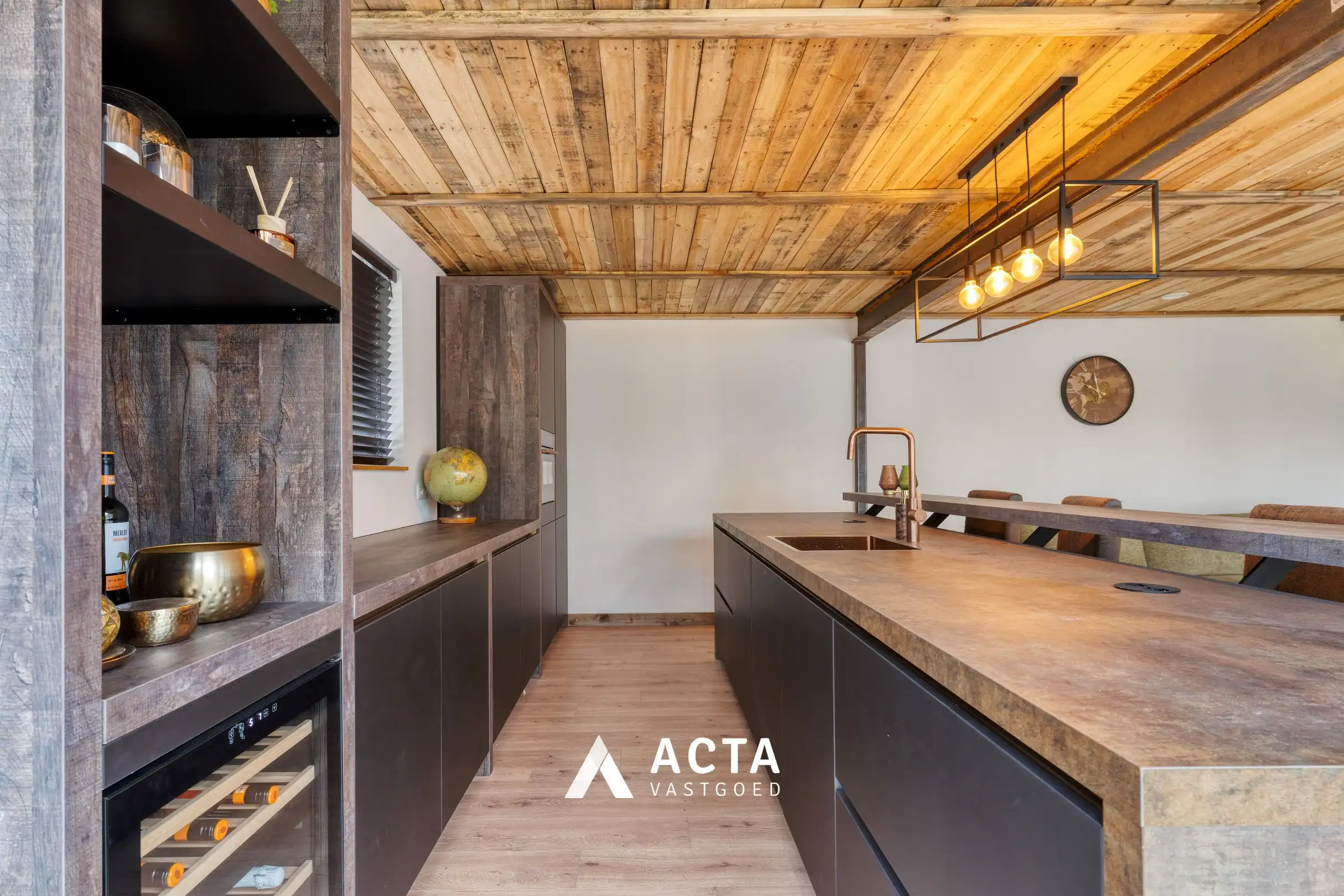 Gerenoveerde villa met vier slaapkamers in de Vicognewijk! foto 7