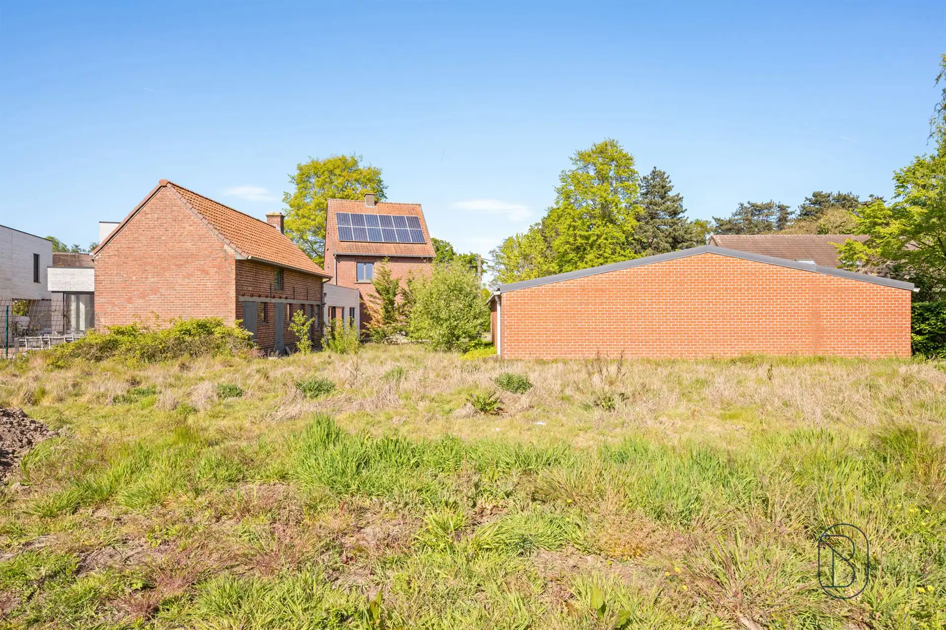 Toffe goedgelegen halfopen bebouwing met loods van 180m²! foto 13