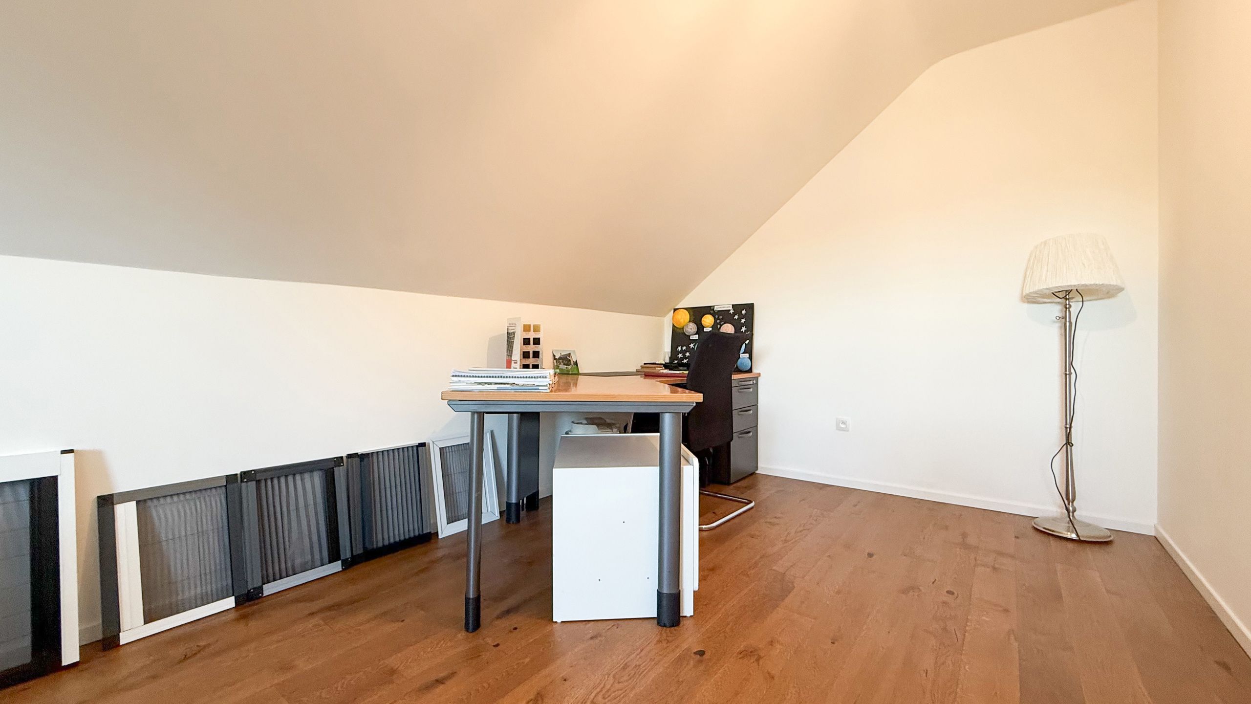 Halfopen nieuwbouw met 4 slaapkamers gelegen te Berkenbos! foto 27