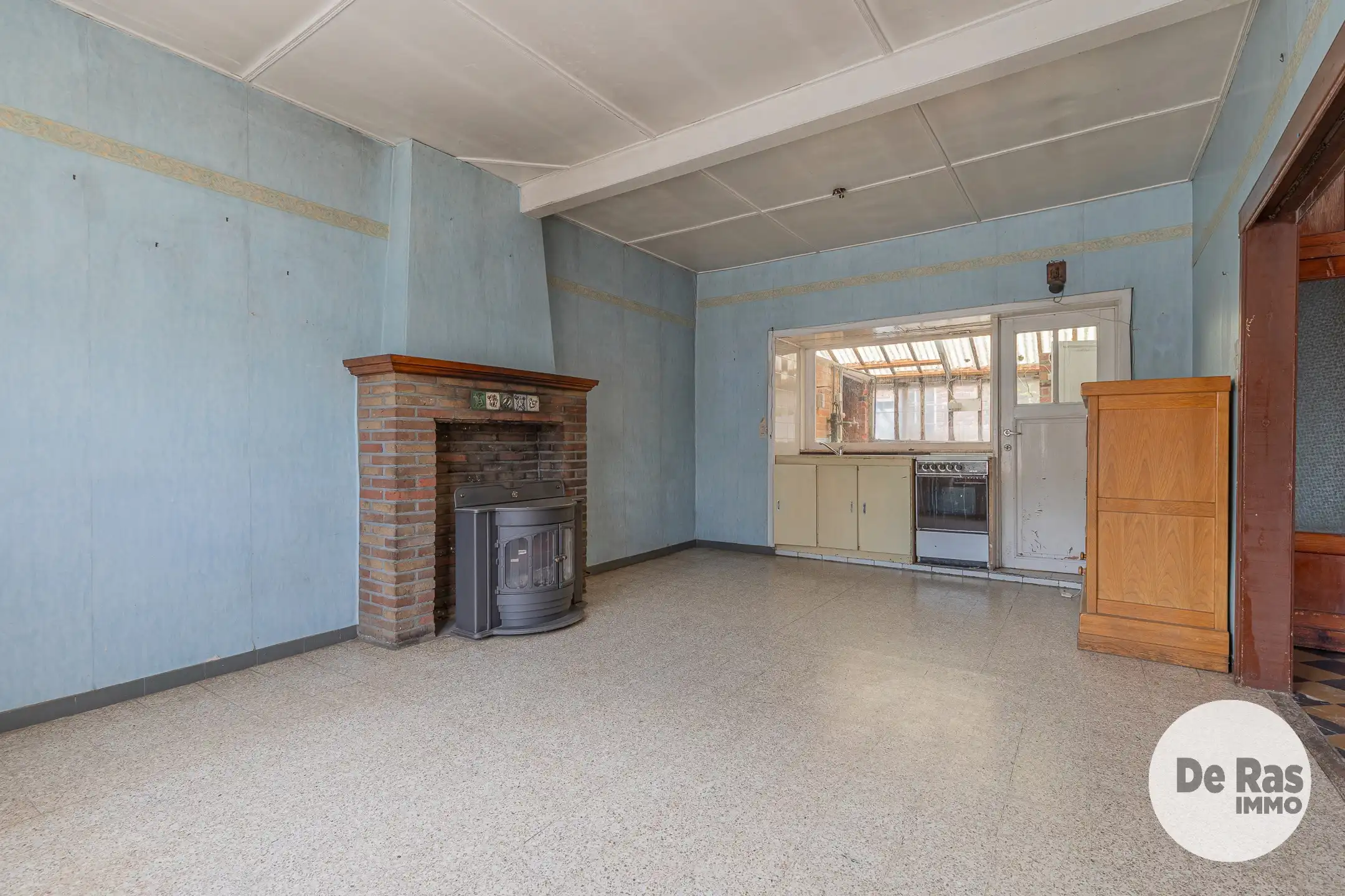 OOSTERZELE - Te renoveren woning met tal van mogelijkheden foto 6