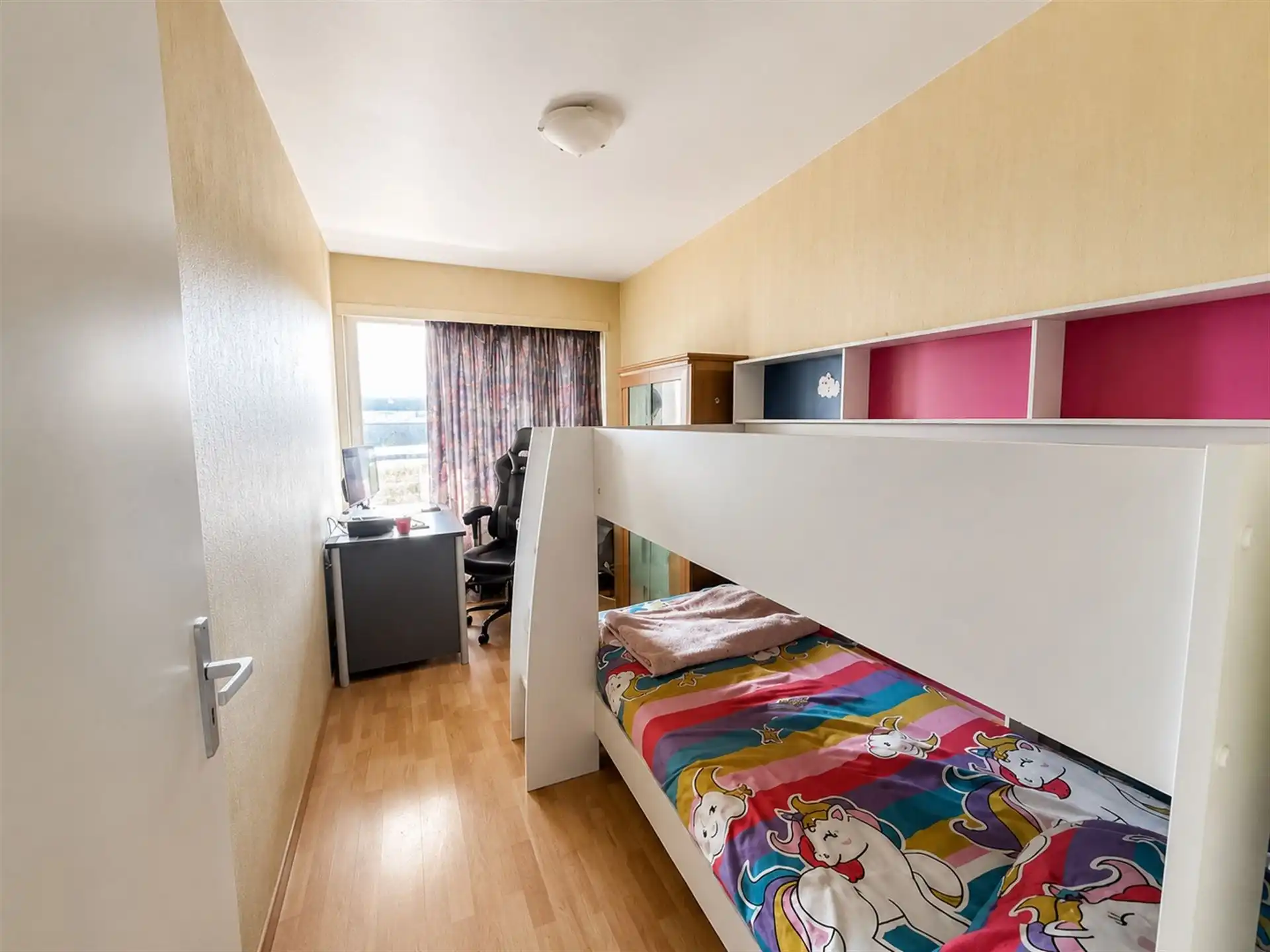 2 slpk appartement met terras en parking (+ € 15.000) foto 9