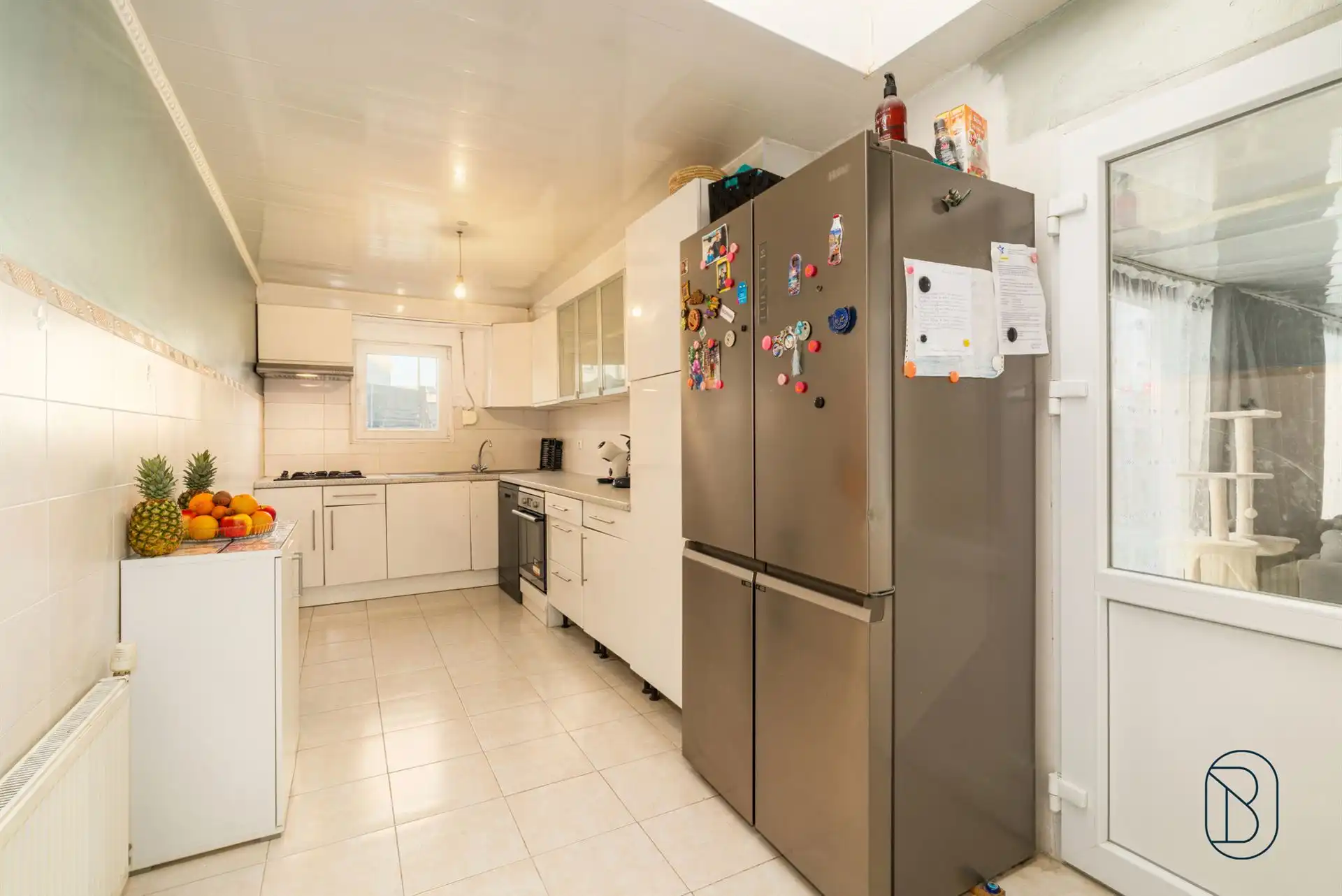 Instapklare woning met 5 slaapkamers en grote garage foto 8