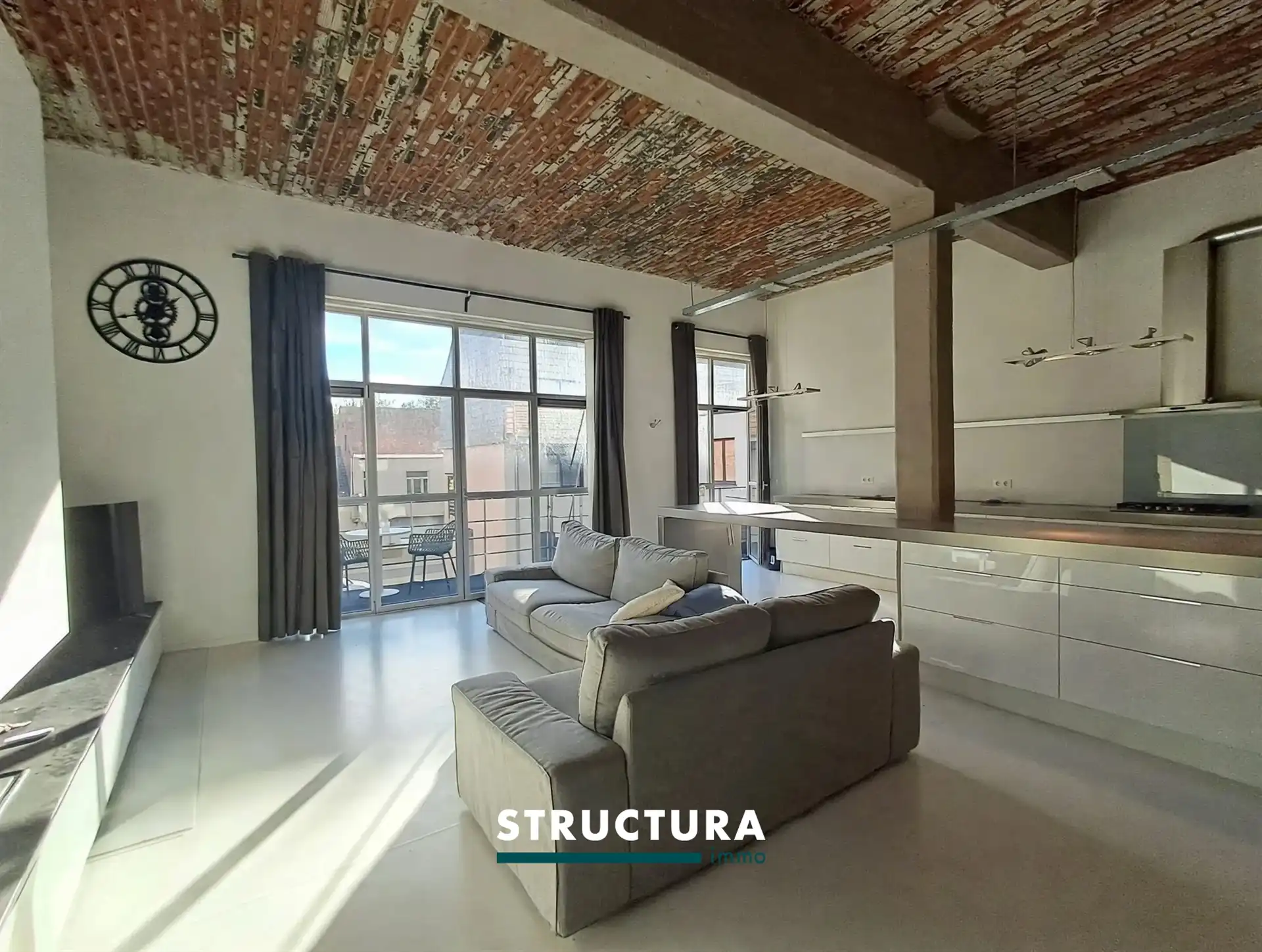 Karaktervolle loft met 3 slaapkamers in hartje Merchtem foto 3