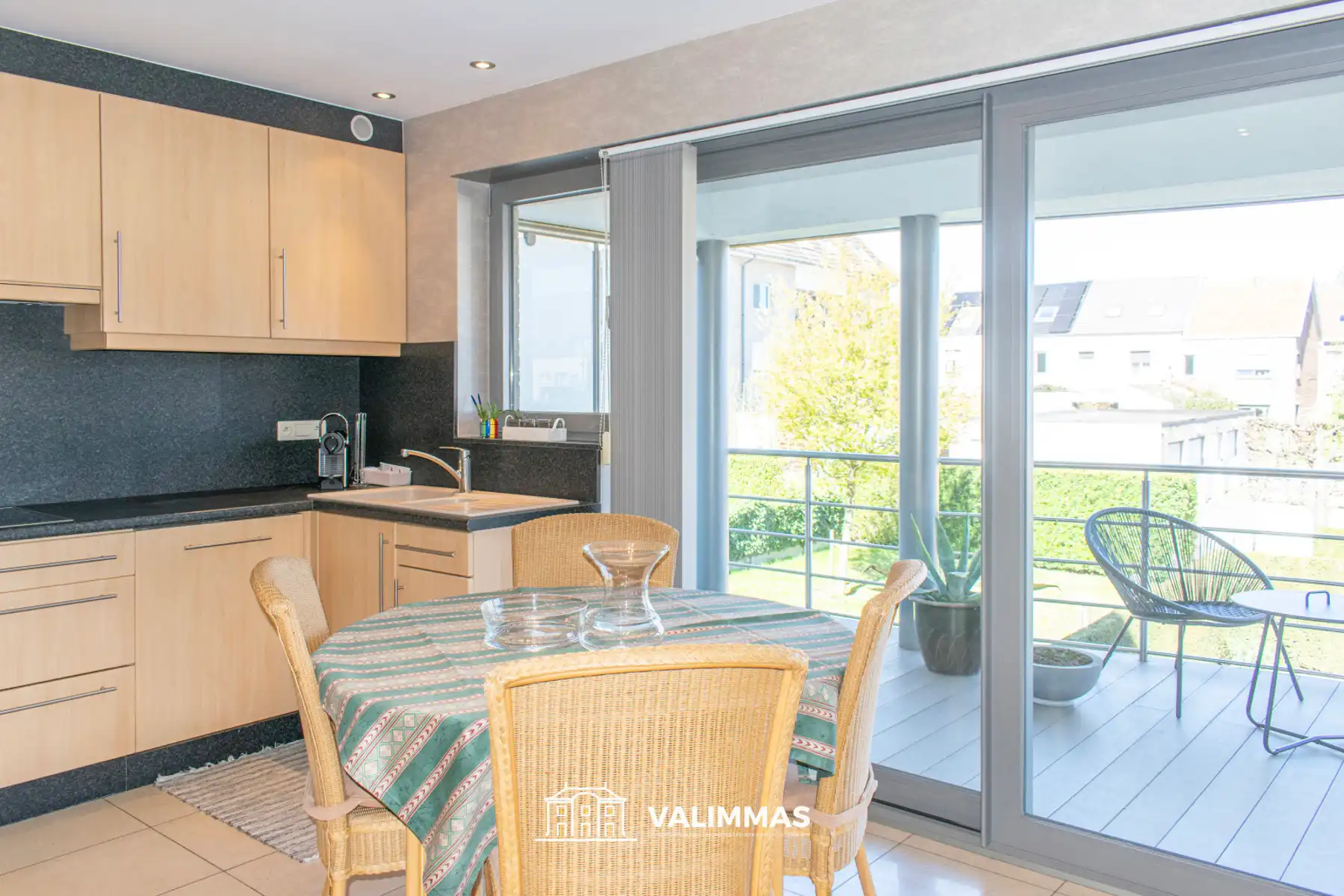 Zeer verzorgd en instapklaar appartement met ruim terras... foto 8