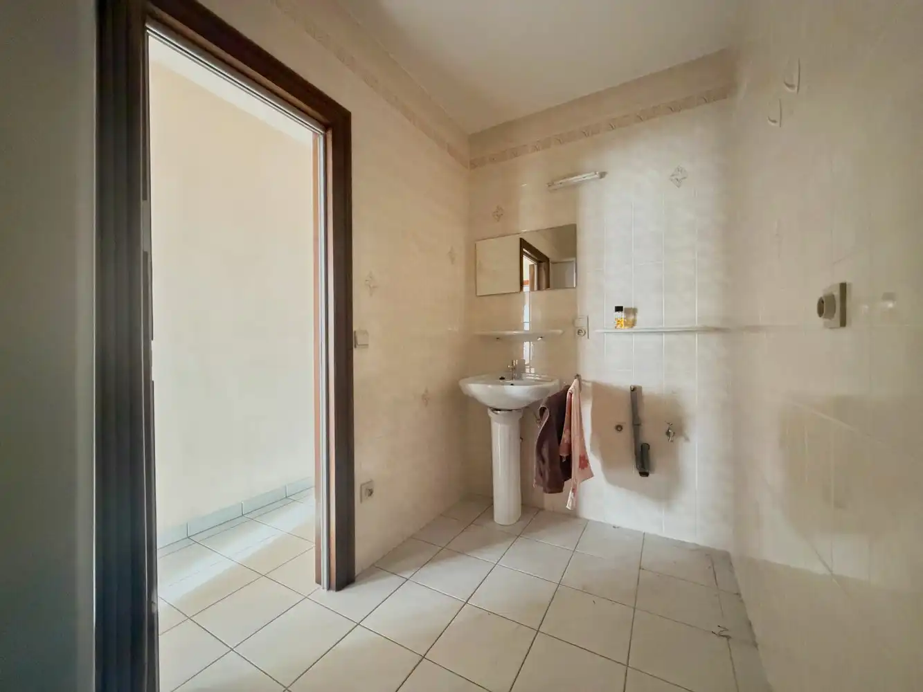 Ruim, lichtrijk appartement met 2 slpks. + uniek terras foto 6