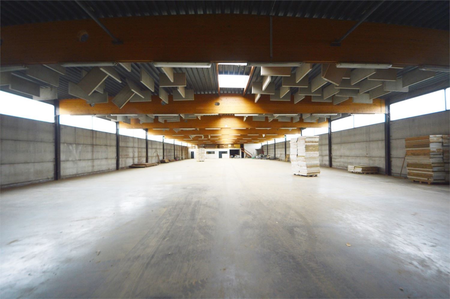 UNIEK BEDRIJFSGEBOUW INDUSTRIEZONE NOORD II foto 5