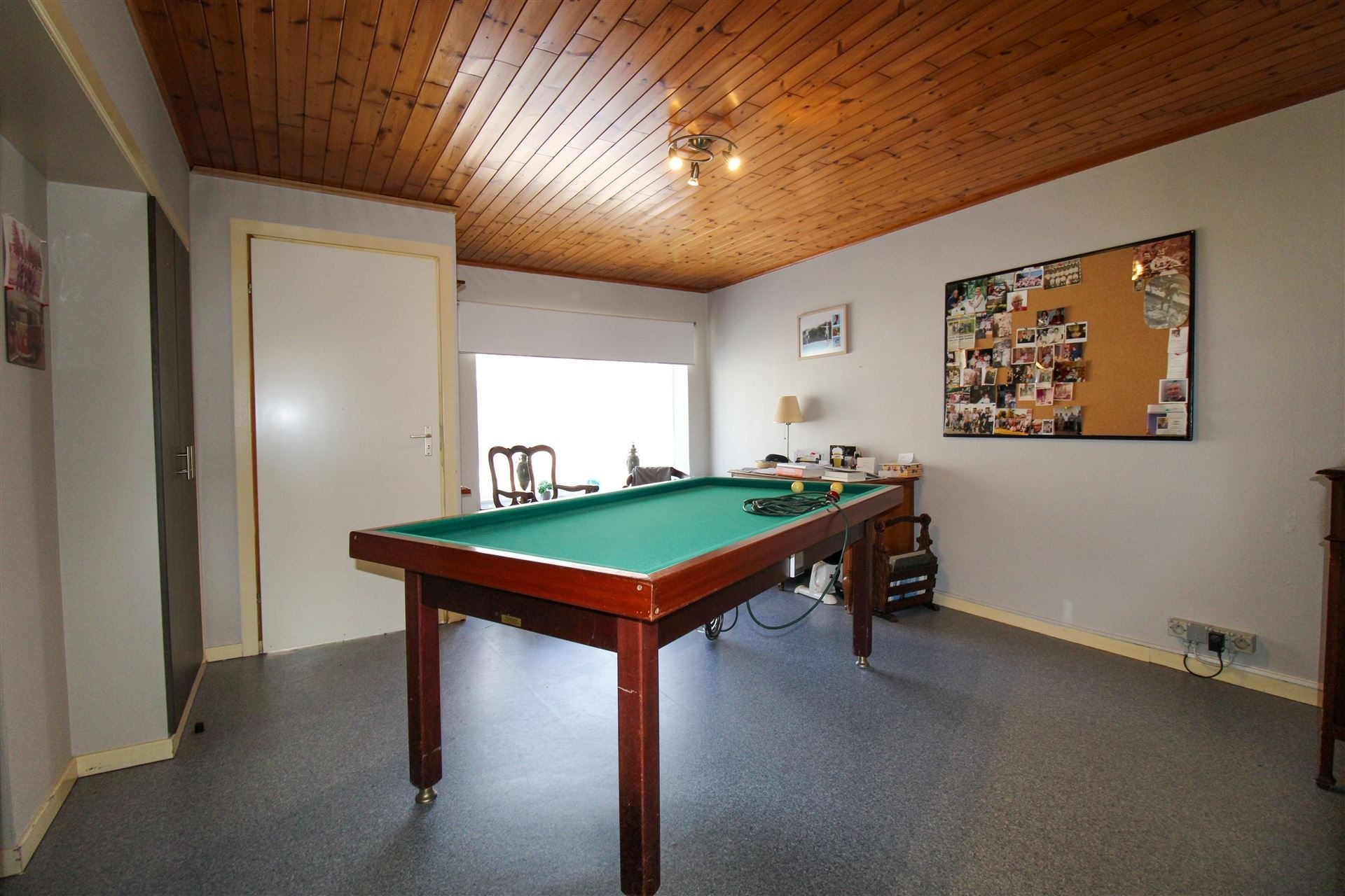 Uniek pand bestaande uit hoofdwoning en volwaardige bijbouw (momenteel verhuurd), elk met eigen busnummer, gelegen langs de Joseph Smeetslaan in Maasmechelen! foto 7