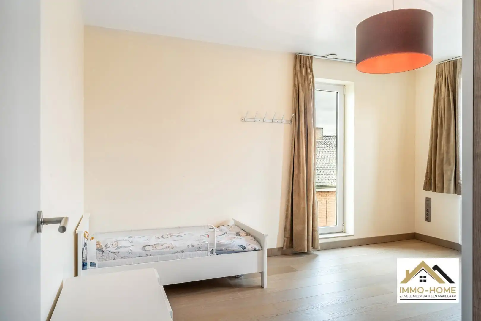 Vrijstaande woning met 3000M2 grond en landelijk uitzicht!! foto 22